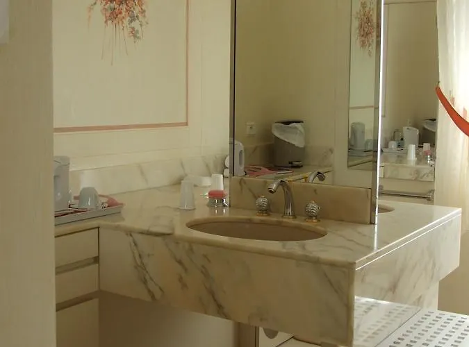 Bed & Breakfast Il Giardino F Heudier ,e Decourcy ,tessy Sur Vire Manche Tessy-sur-Vire